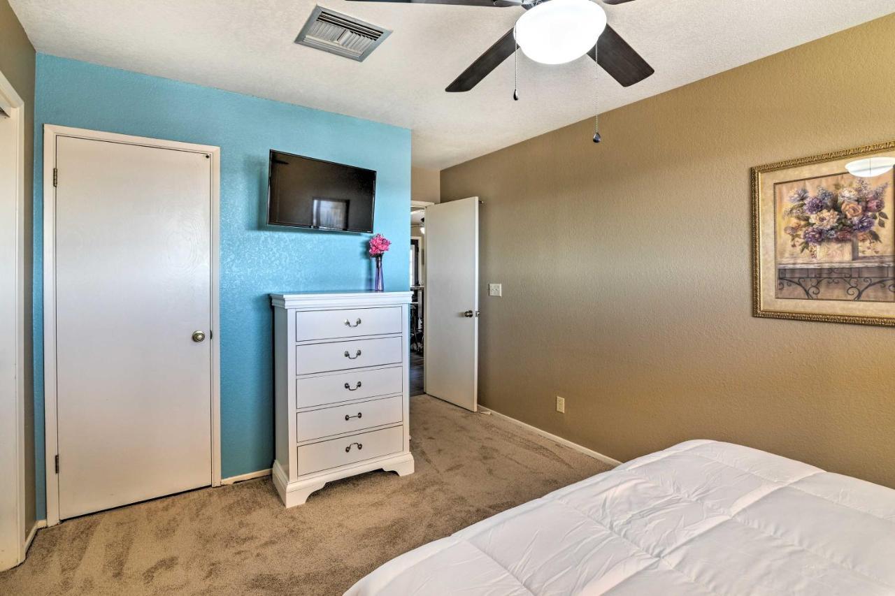 Bullhead City Home With Private Pool, Hot Tub And View Exterior photo